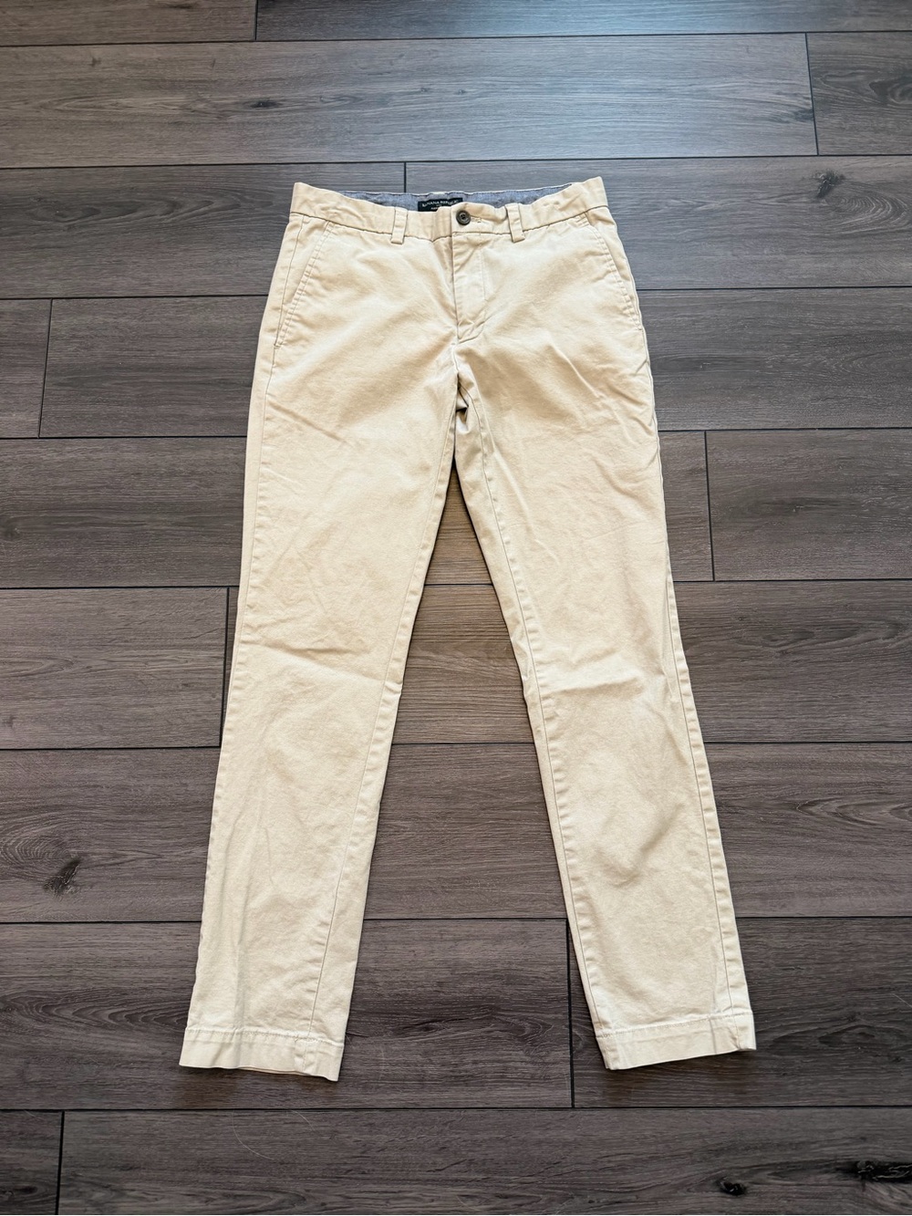 Banana Republic Factory Aiden Chino Light Khaki Pants